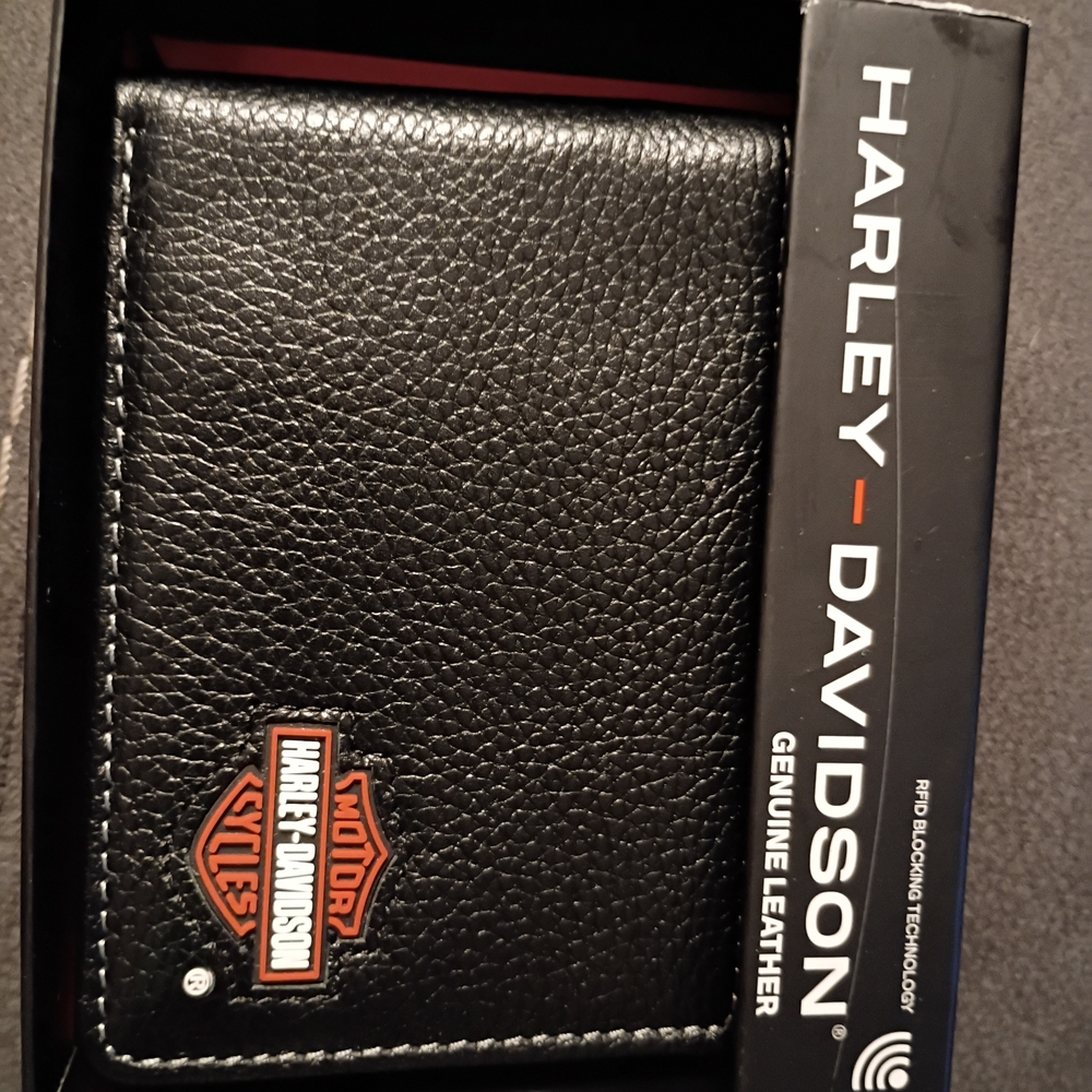 Harley-Davidson Black Leather Key Holder with Orange Emblem